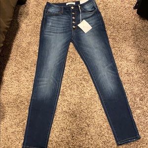 Kancan button fly non distressed jeans
